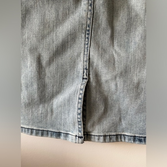 Aritzia The Casting Denim Pencil Skirt - Picture 6 of 8